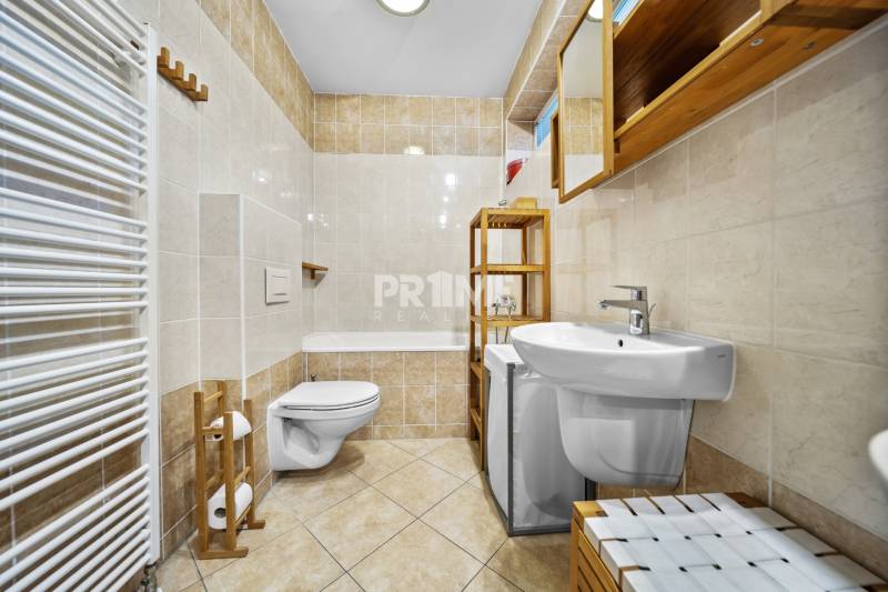 MODERNÝ 4i RD, TERASA, ZÁHRADA, TERASA, GARÁŽ, Čakanková ulica,Vrakuňa