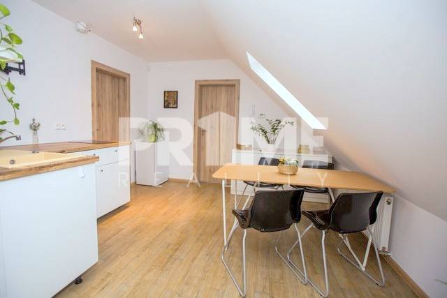 Pekný 2i byt, 2 X SAMOSTATNÁ IZBA, KLÍMA, PARKING, Račianska