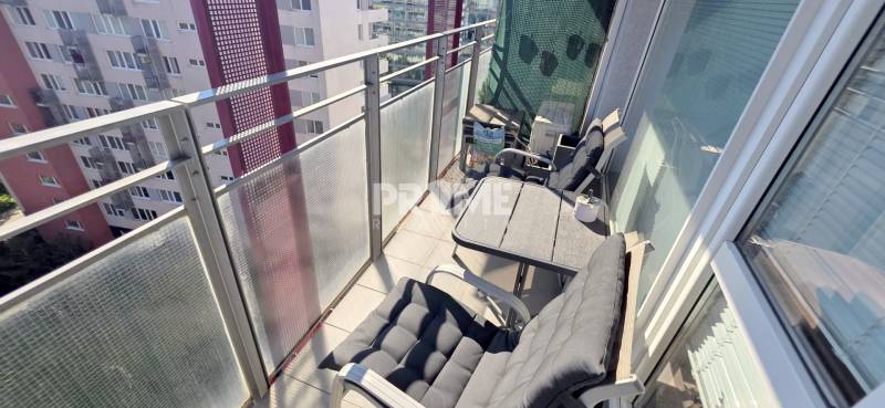 Pekný 2i byt, KOLOSEO, DOG FRIEDLY, LOGGIA, PARKING, Tomašikova ulica