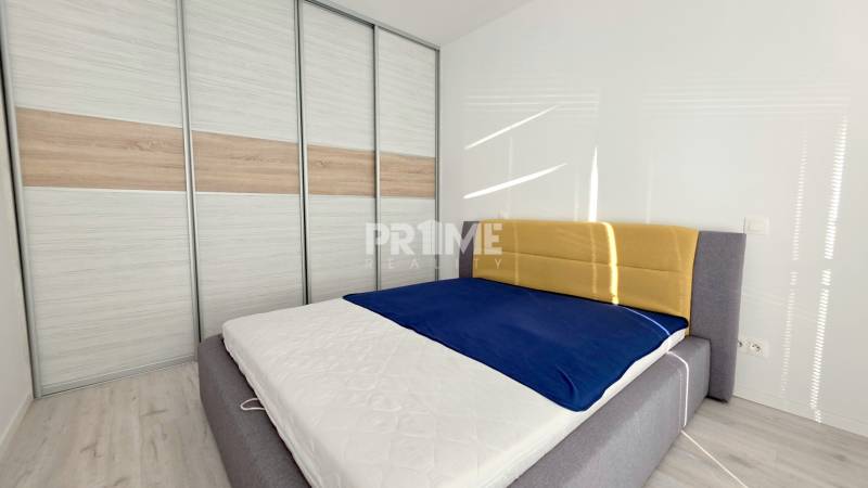 MODERNÝ 2i, SLNEČNICE, BALKÓN, PARKING, Zuzany Chalupovej,Petržalka