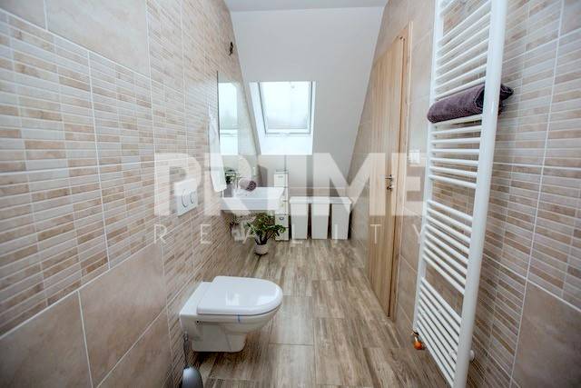 Pekný 2i byt, 2 X SAMOSTATNÁ IZBA, KLÍMA, PARKING, Račianska