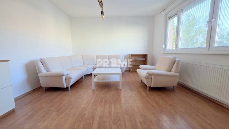 Pekný 3i byt, 3 X NEPRIECHODNÁ IZBA, LOGGIA, Furdekova ulica,Petržalka