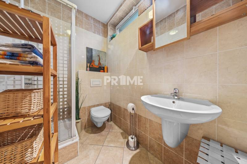 MODERNÝ 4i RD, TERASA, ZÁHRADA, TERASA, GARÁŽ, Čakanková ulica,Vrakuňa