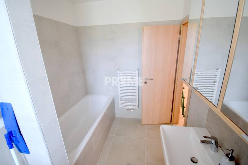 MODERNÝ 2i byt, NOVOSTAVBA, LOGGIA, KLÍMA,PARKING,Starý Háj, Petržalka