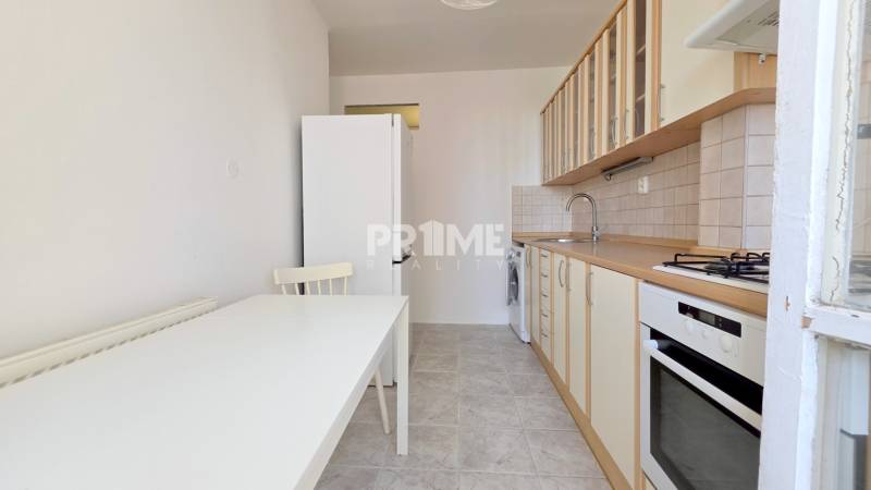 Pekný 3i byt, 3 X NEPRIECHODNÁ IZBA, LOGGIA, Furdekova ulica,Petržalka