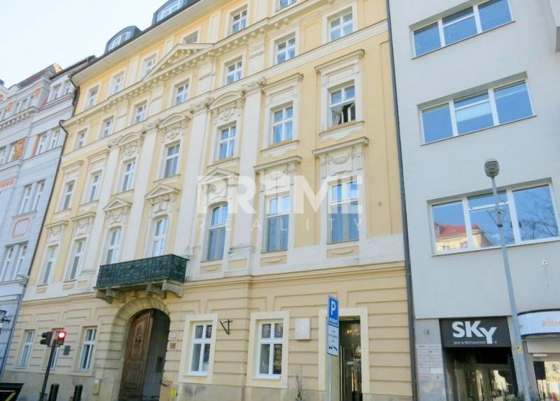 JEDINEČNÝ 2i byt, REKONŠTRUKCIA, Hviezdoslavovo námestie, Staré Mesto