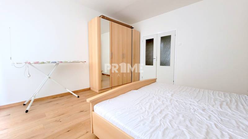 Pekný 3i byt, 3 X NEPRIECH.IZBA, 2 X LOGGIA, Osuského ulica, Petržalka