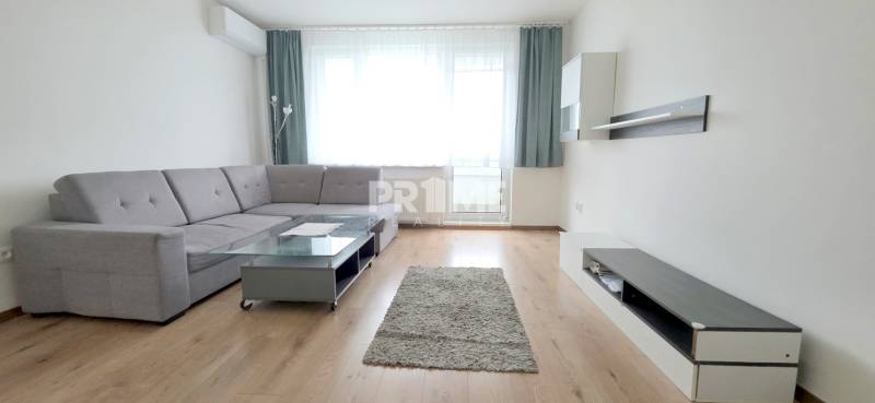 Pekný 3i byt, 3 X NEPRIECH.IZBA, 2 X LOGGIA, Osuského ulica, Petržalka