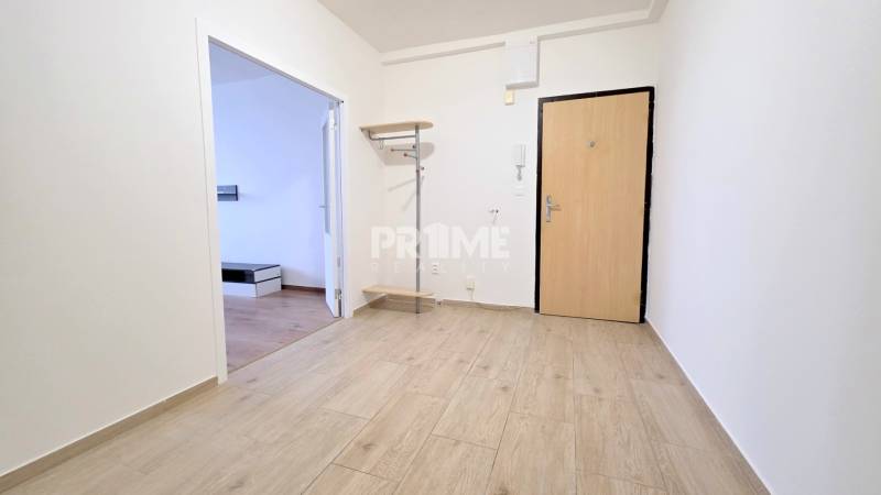 Pekný 3i byt, 3 X NEPRIECH.IZBA, 2 X LOGGIA, Osuského ulica, Petržalka