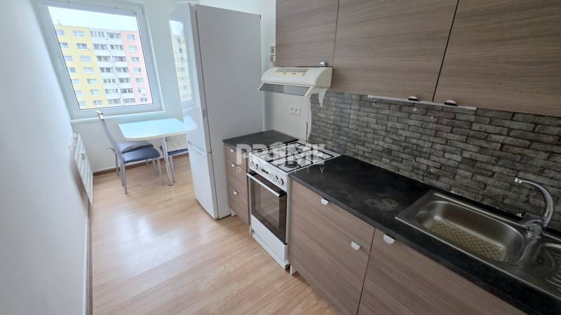 Pekný 3i byt, 3 X NEPRIECH.IZBA, 2 X LOGGIA, Osuského ulica, Petržalka