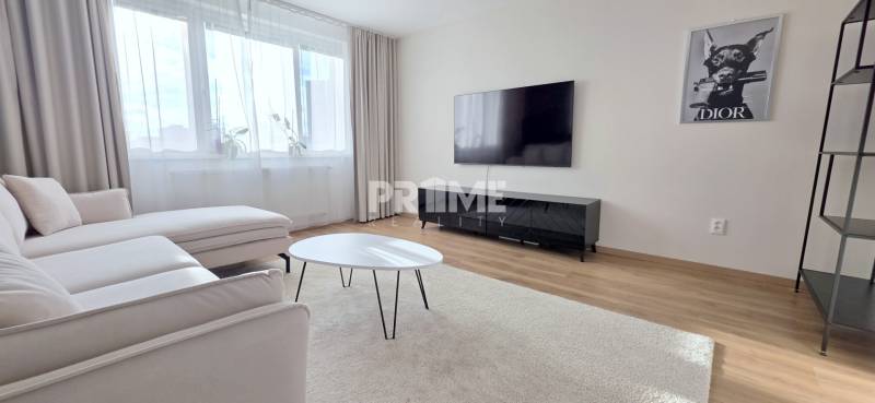 MODERNÝ 3i BYT, REKONŠTRUKCIA,LOGGIA,KLÍMA, Ševčenková ulica,Petržalka