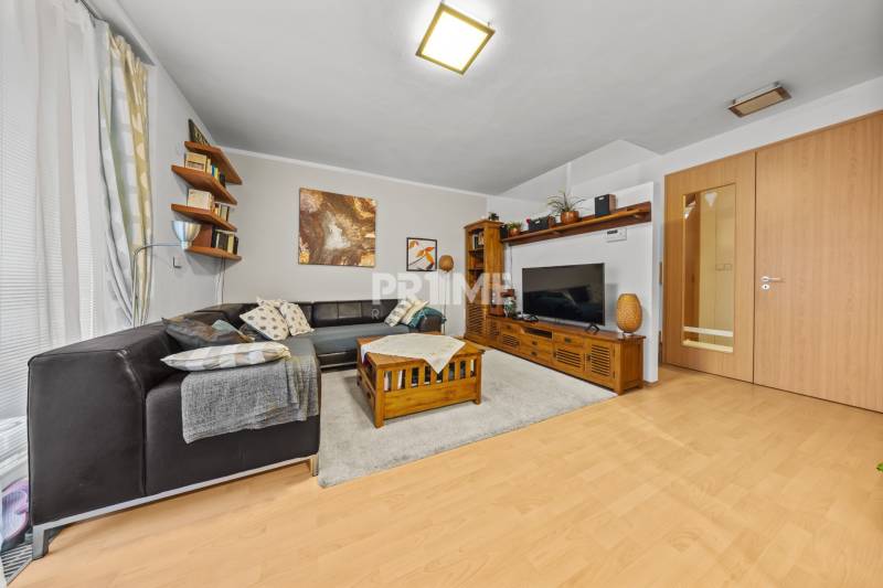 MODERNÝ 4i RD, TERASA, ZÁHRADA, TERASA, GARÁŽ, Čakanková ulica,Vrakuňa