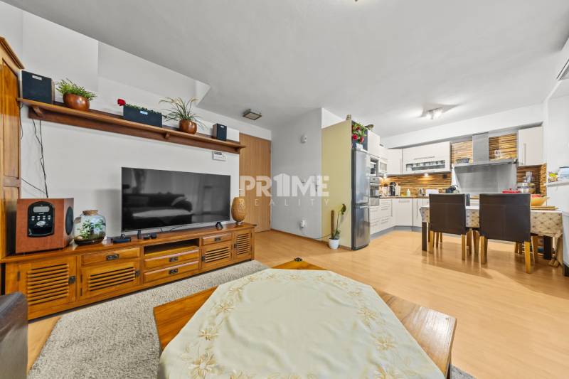 MODERNÝ 4i RD, TERASA, ZÁHRADA, TERASA, GARÁŽ, Čakanková ulica,Vrakuňa