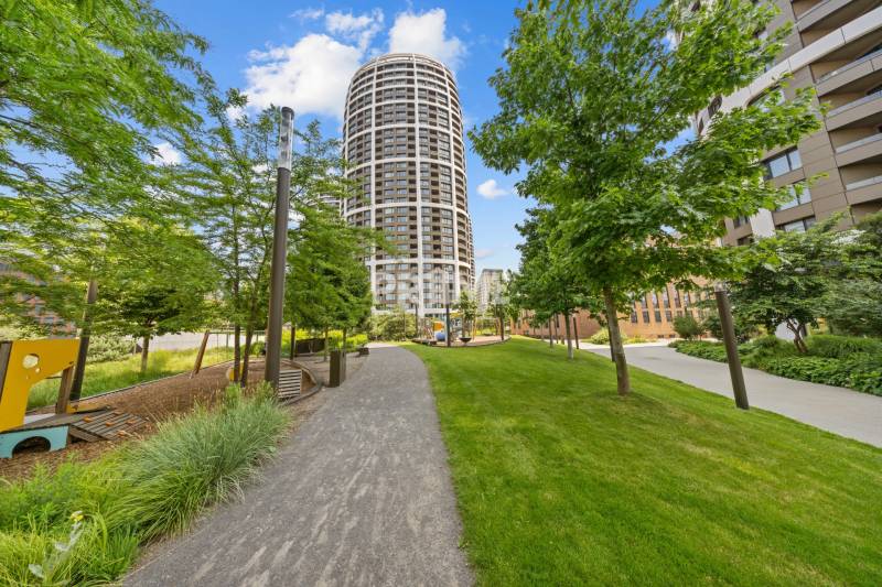 ŠTÝLOVÝ 2i byt,SKY PARK,VÝHĽAD,LOGGIA,PARKING,VEŽA II,Továrenská ul.