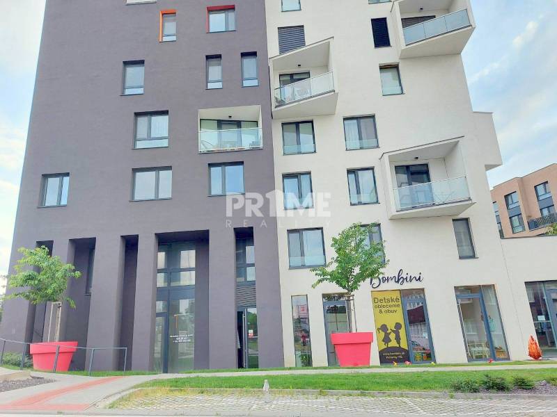 Pekná GARSÓNKA, NOVOSTAVBA ČEREŠNE, BALKÓN, ulica Polianky