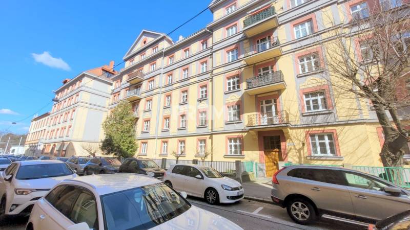 ŠTÝLOVÝ 2i byt, REKONŠTRUKCIA, CENTRUM, 29. Augusta, Staré Mesto