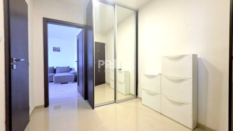 MODERNÝ 2i byt, REKONŠTRUKCIA, KLÍMA, MOZARTOVA ulica, Horský park