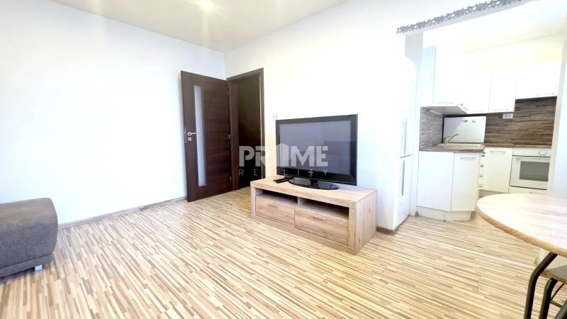 MODERNÝ 2i byt, REKONŠTRUKCIA, KLÍMA, MOZARTOVA ulica, Horský park