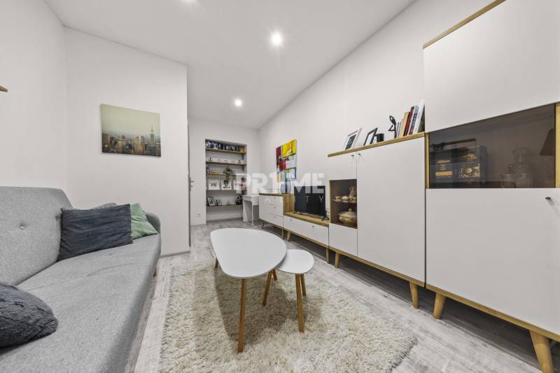 ŠTÝLOVÝ 2i byt, REKONŠTRUKCIA, CENTRUM, 29. Augusta, Staré Mesto