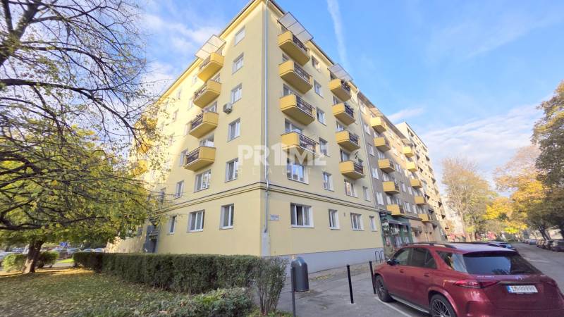 MODERNÝ 2i BYT, REKONŠTRUKCIA, Trnavské mýto, Trnavská cesta, Ružinov