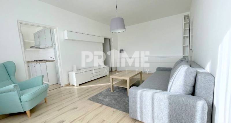 MODERNÝ 2i byt, REKONŠTRUKCIA, BALKÓN, LOGGIA, Komárnická ulica