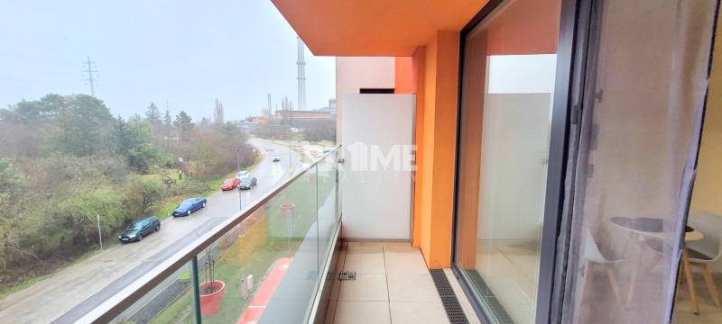 Pekná GARSÓNKA, NOVOSTAVBA ČEREŠNE, BALKÓN, ulica Polianky