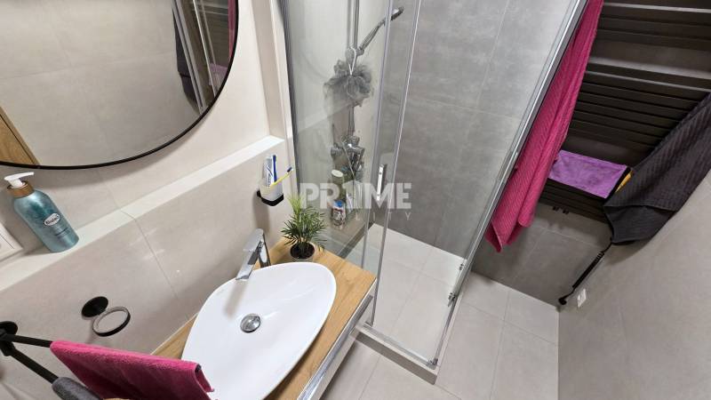 Moderný, rekonštruovaný 3i byt, pivnica, Jašíkova ul., Ružinov - Pošeň