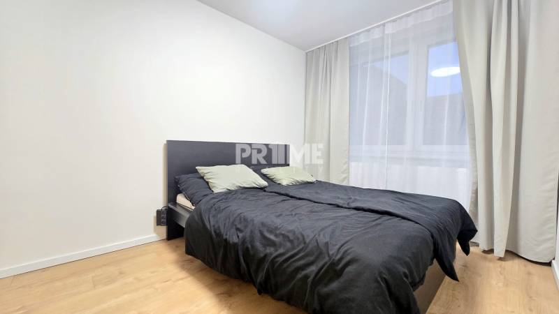 Moderný, rekonštruovaný 3i byt, pivnica, Jašíkova ul., Ružinov - Pošeň