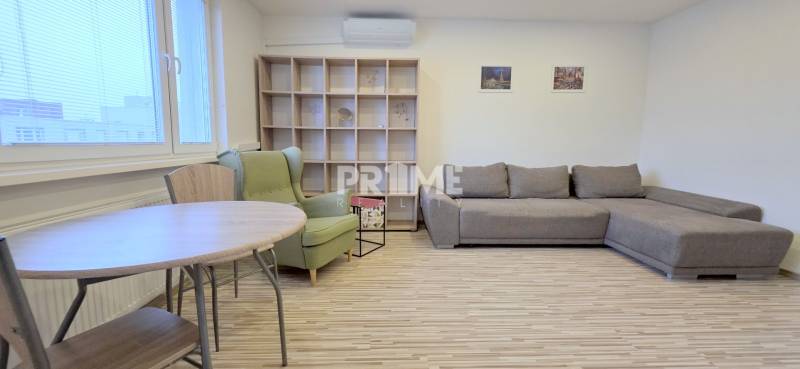 MODERNÝ 2i byt, REKONŠTRUKCIA, KLÍMA, MOZARTOVA ulica, Horský park