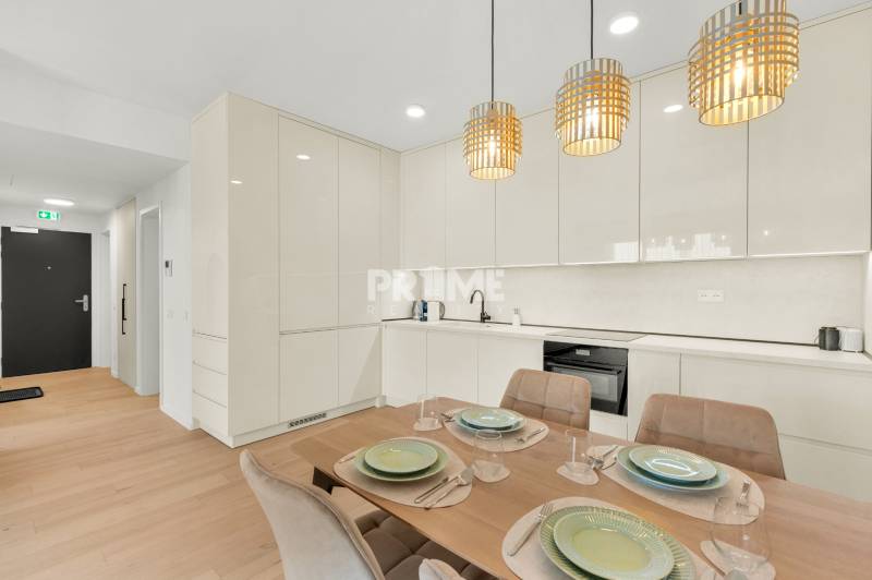 EXKLUZÍVNY 2i byt, PRÍSTAVNA,LOGGIA ,CHLADENIE,PARKING,Plynárenská ul.