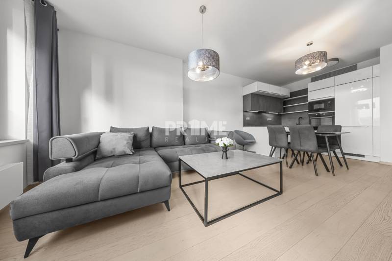 ŠTÝLOVÝ 2i byt,SKY PARK,VÝHĽAD,LOGGIA,PARKING,VEŽA II,Továrenská ul.