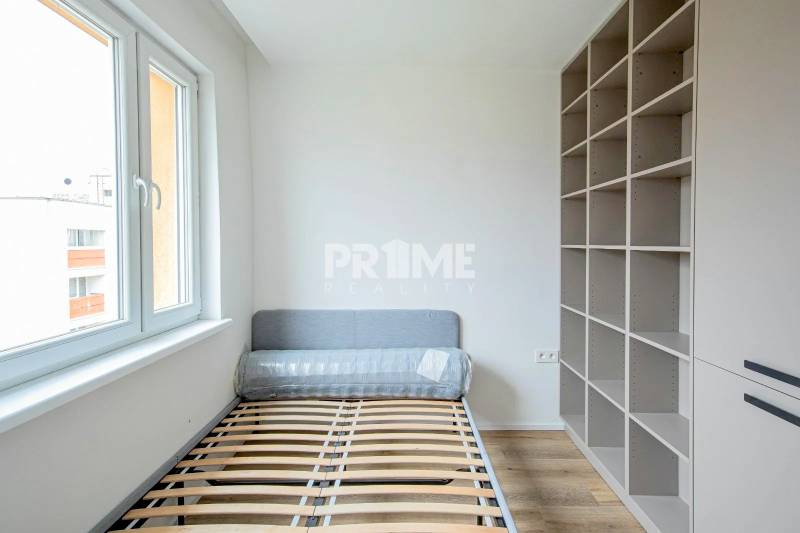 U NÁS !!! MODERNÝ 1,5i byt, REKONŠTRUKCIA, Budyšínska ulica,Nové Mesto