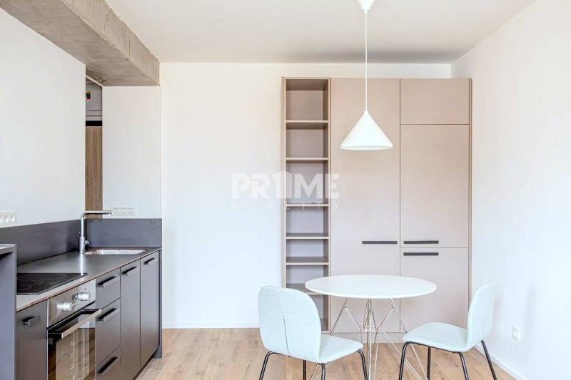 U NÁS !!! MODERNÝ 1,5i byt, REKONŠTRUKCIA, Budyšínska ulica,Nové Mesto