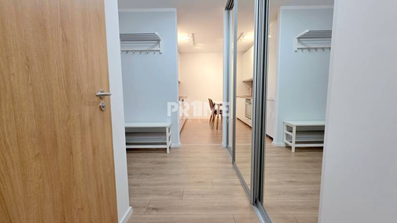 BÝVAJ PRVÝ V 2,5i byte, OVOC.SADY, BALKÓN,PARKING, Ivanska cesta