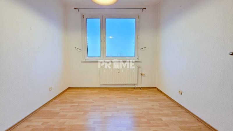 PEKNÝ 3i BYT, 3 X SAMOSTATNÁ IZBA, LOGGIA, Ševčenkova ulica, Petržalka