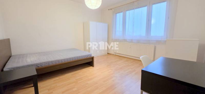 PEKNÝ 3i BYT, 3 X SAMOSTATNÁ IZBA, LOGGIA, Ševčenkova ulica, Petržalka