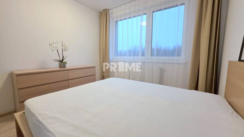 BÝVAJ PRVÝ V 2,5i byte, OVOC.SADY, BALKÓN,PARKING, Ivanska cesta