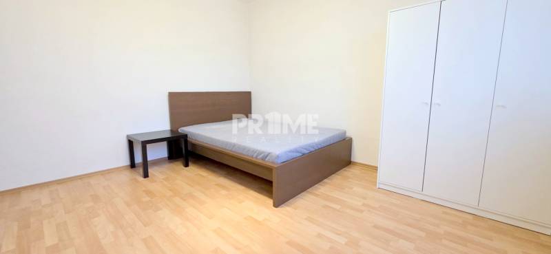 PEKNÝ 3i BYT, 3 X SAMOSTATNÁ IZBA, LOGGIA, Ševčenkova ulica, Petržalka