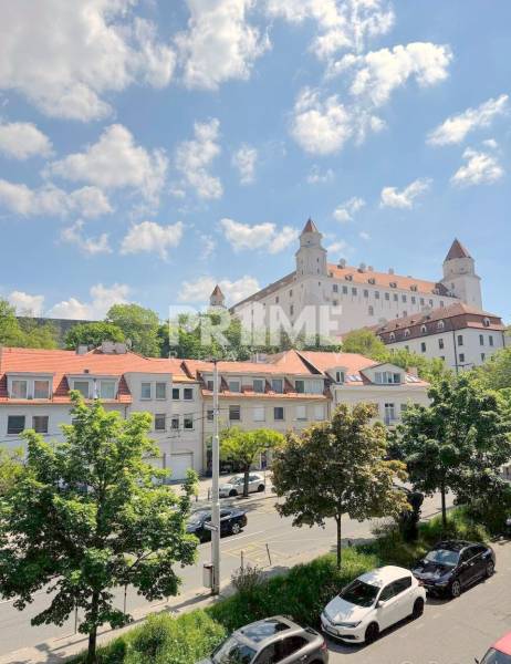 U NÁS !!! LUXUSNÝ ( 100 m2 ) 2i BYT, VÝHĽAD NA BRAT.HRAD, Palisády