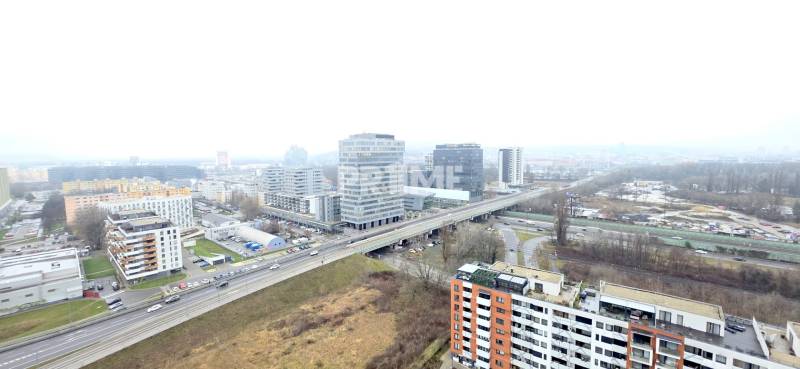 MODERNÝ 2i byt, NOV., PARKING, LOGGIA, VÝHĽAD, FUXOVA, Bosákova ulica