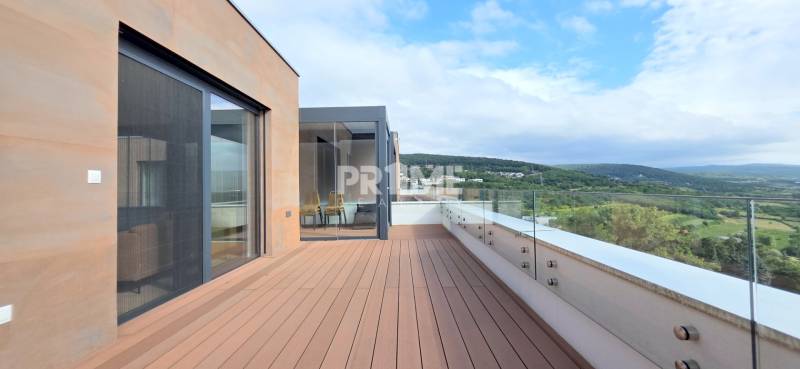 LUXUSNÝ 3i byt,PARKING,CHLADENIE,TERASA,Grand Koliba, Frankovská ulica