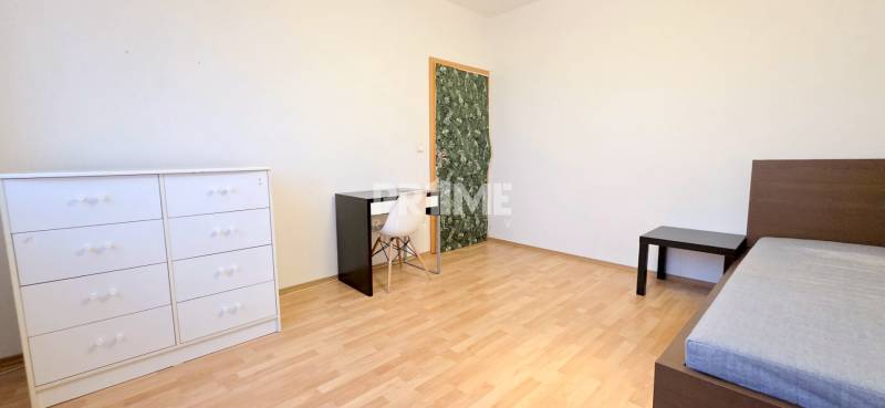 PEKNÝ 3i BYT, 3 X SAMOSTATNÁ IZBA, LOGGIA, Ševčenkova ulica, Petržalka