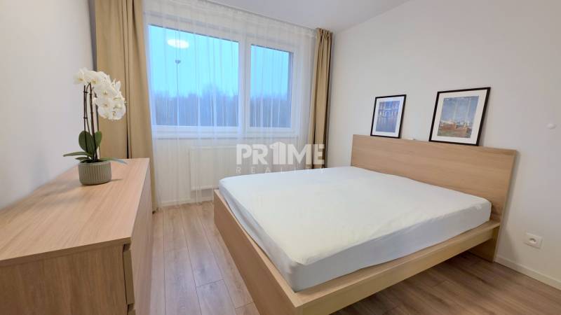 BÝVAJ PRVÝ V 2,5i byte, OVOC.SADY, BALKÓN,PARKING, Ivanska cesta