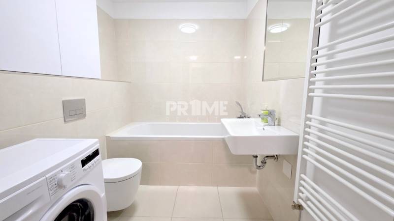 MODERNÝ 2i byt, NOV., PARKING, LOGGIA, VÝHĽAD, FUXOVA, Bosákova ulica