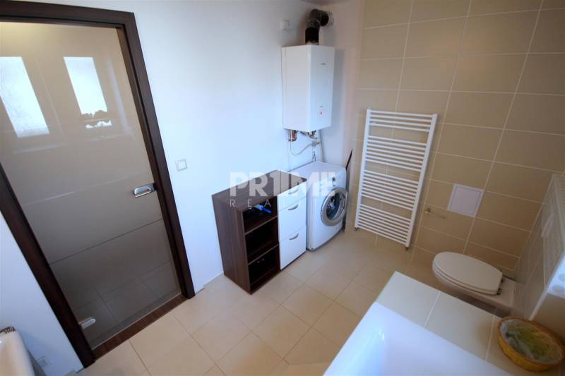 Moderný 2i byt, balkón, tehla, tichá lokalita, Kadnárova ul., Rača