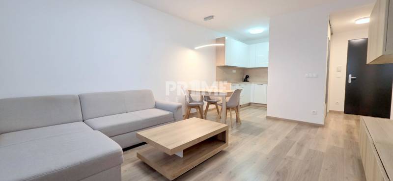 MODERNÝ 2i byt, NOV., PARKING, LOGGIA, VÝHĽAD, FUXOVA, Bosákova ulica