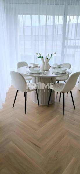 JEDINE U NÁS !!! BÝVAJ PRVÝ v 2i byte, NADSTAVBA, BALKÓN,Paričková ul.