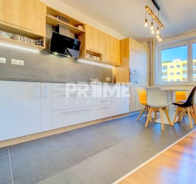 U NÁS !!! MODERNÝ 3i BYT, NOVOSTAVBA, 3 X BALKÓN, KLÍMA,Bosákova ulica