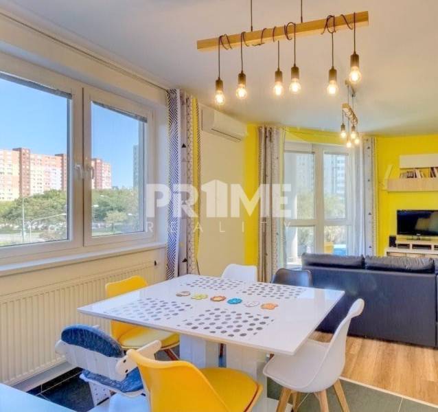 U NÁS !!! MODERNÝ 3i BYT, NOVOSTAVBA, 3 X BALKÓN, KLÍMA,Bosákova ulica