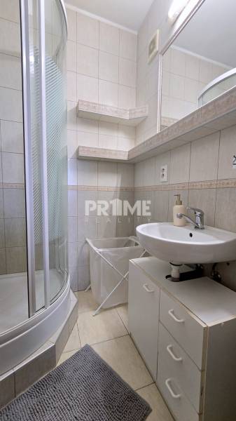 Obojstranne orientovaný, zariadený, loggia, dog friendly, Vrakuňa